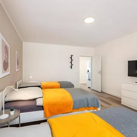 Apartment Komfortable Mit Terrasse Für 5 Personen! Baesweiler