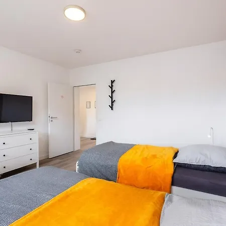 Apartment Komfortable Mit Terrasse Für 5 Personen! Baesweiler