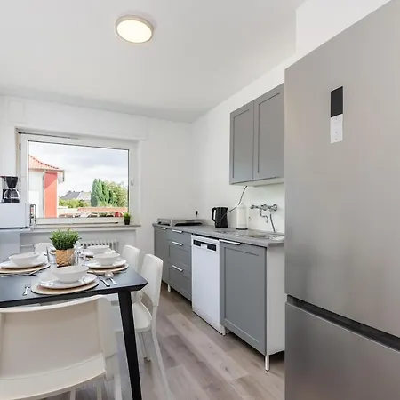 Komfortable Mit Terrasse Für 5 Personen! Baesweiler