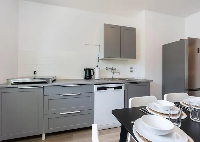 Komfortable Mit Terrasse Fuer 5 Personen! Baesweiler